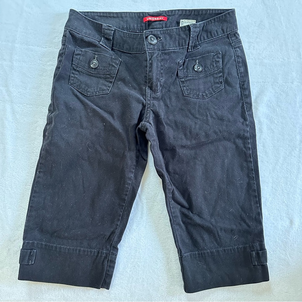 UNIONBAY Black Capri Shorts